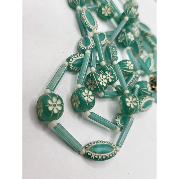 Vintage 1960s Japanese Carved Lucite Aqua Floral Bead Necklace 54 Inch Long - Picture 8 of 10